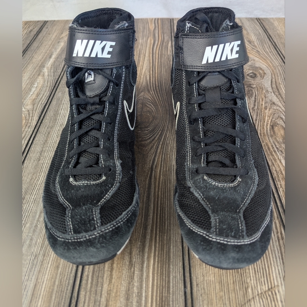 Nike Speed Sweep VII Size 10.5 Leather Wrestling Shoes Black With White Details